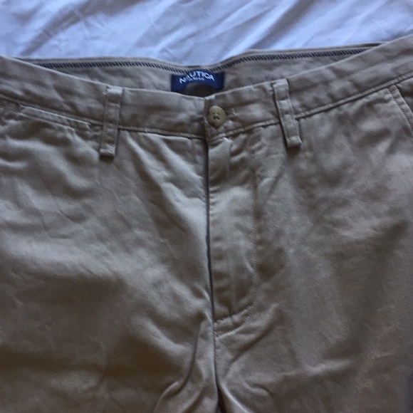 Nautica Khaki Chino Pants sz 32 W x 30 L. - Picture 4 of 6